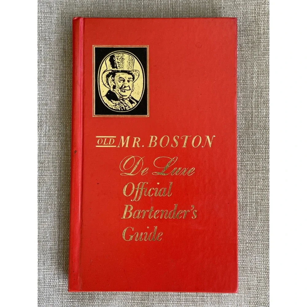 Old Mr. Boston DeLuxe Official Bartender's Guide 1967 Hardcover Book Vintage Red